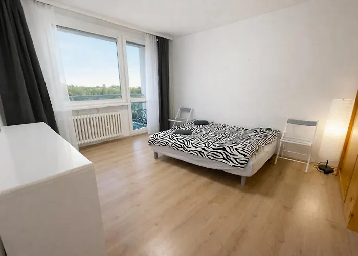 Panoramic Floor Flat Across The Metro Daire *